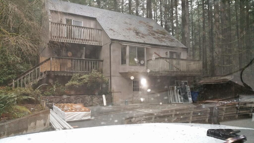 A distressed house bought as-is by Sell My House Fast Vancouver Wa in Clark County.